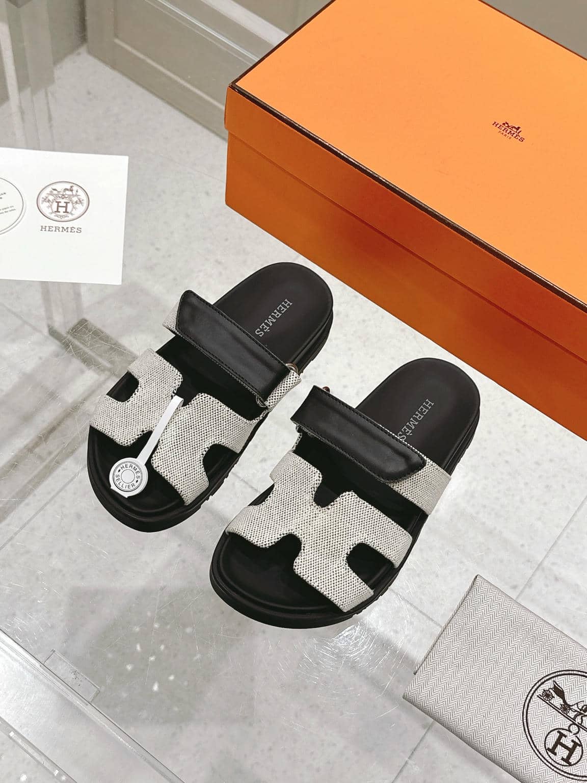 Hermes Slipper 4-128